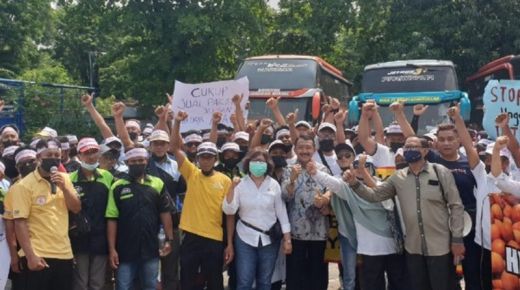 Tertekan Harga Telur Anjlok, Para Peternak dari Daerah ke Jakarta Demo Perusahaan Unggas