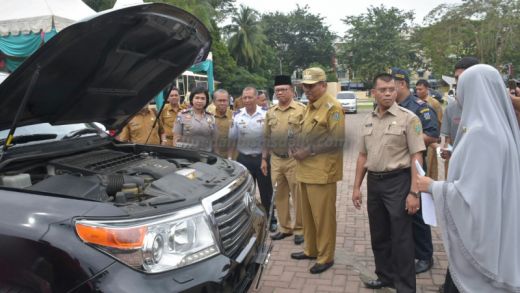 Alamak! Kendaraan Dinas Pemko Tebingtinggi Sering Nongkrong di Mall-mall Medan