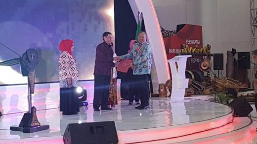 Bupati Soekirman Terima Penghargaan Peduli HAM dari Kemenkumham