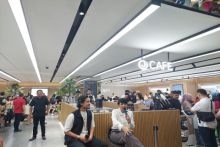 OPPO Hadirkan Experience & Service Store Berkonsep Bandara di Medan