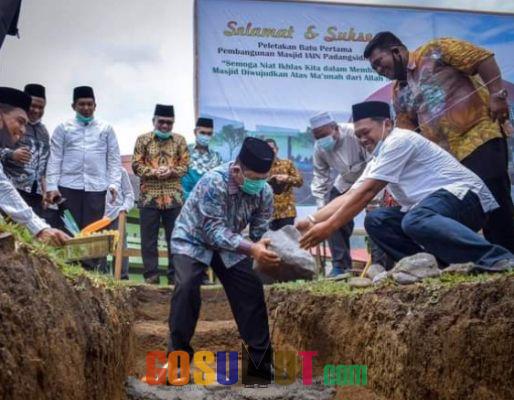 Wali Kota Sidimpuan Letakkan Batu Pertama Pembangunan Masjid IAIN