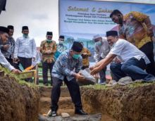 Wali Kota Sidimpuan Letakkan Batu Pertama Pembangunan Masjid IAIN