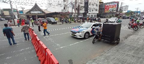 Cegah Penyebaran Covid-19, Jalan di 5 Kecamatan Zona Merah di Medan Ini Disekat