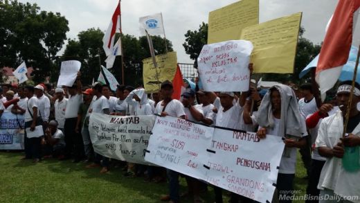 Alamak ! Ribuan Pukat Trawl Masih Beroperasi di Batubara