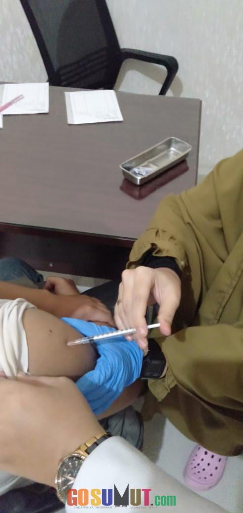 2 Klinik di Medan Peroleh Izin Vaksinasi Meningitis untuk Jemaah Umroh
