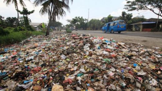 Warga Resah, Medan Labuhan Jadi Lautan Sampah