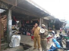 Pusat Pasar Kabanjahe Diawasi, Masyarakat Tidak Pakai Masker Ditertibkan