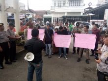 Demo di Mapolres Tapsel, PMII Minta Polisi Usut Kasus Pembacokan Pegawai PLTA