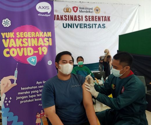 Kolaborasi dengan Pemda, AXIS Dukung Vaksinasi Mahasiswa dan Pelajar