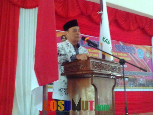 Ketua PGRI Labuhanbatu Lantik 9 Pengurus PGRI Kecamatan