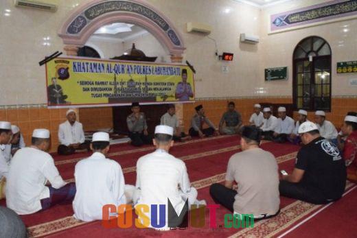 Polres Labuhanbatu Khataman Al Quran bersama Santri