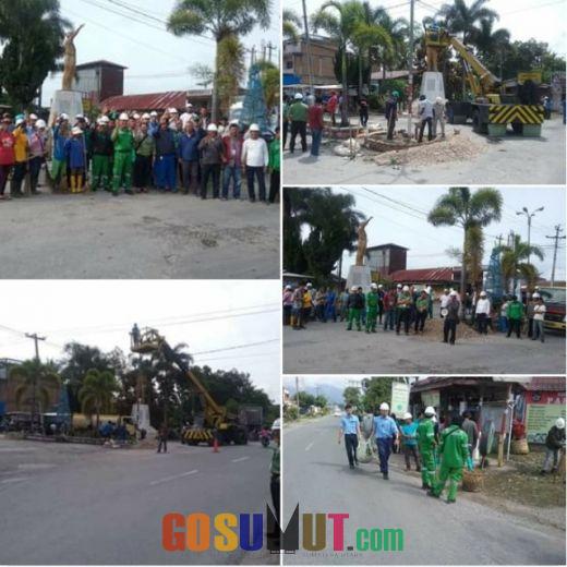 PT.TPL Tbk Gotong Royong Bareng Masyarakat, Bersihkan Monumen Tugu Perjuangan Rakyat Uluan, Taman , Jalinsum dan Jalan Desa