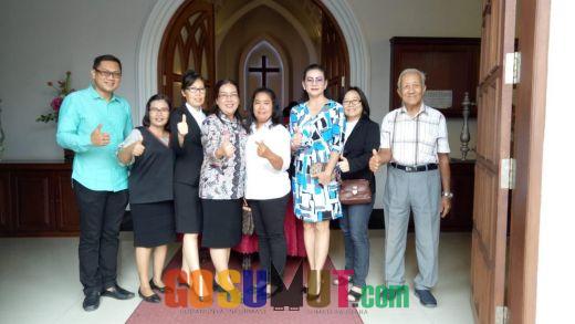 Ayong Susanto Ang Berdoa  Bersama Jemaat GMI Tanjungbalai