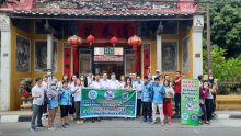 Ramadhan Kedua, SOLITD Kolaborasi Bagikan Takjil di Depan Rumah Tjong A Fie