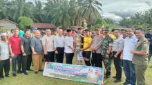 Plt Bupati Palas Tutup Turnamen Sepakbola, Kesebelasan Sosa Julu Juara 1 Turnamen Antar Kecamatan