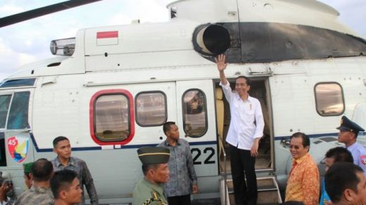 Sniper Siap Siaga, Jokowi Naik Helikopter Kunjungi Korban Sinabung