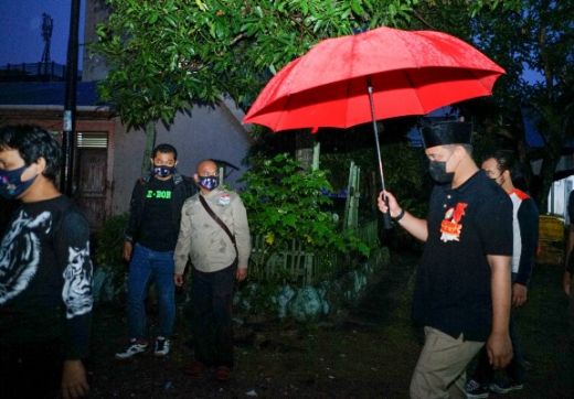 Terobos Hujan Demi Serap Aspirasi, Bobby Nasution Menuai Puji