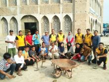 Kapolsek Na IX-X Pimpin Baksos Bersih-bersih Masjid Al Akmal