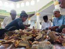 Ramadan 1443 H, Jamaah Masjid Baiturrahman Lhokseumawe Membludak