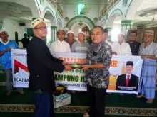 Gema Ramadan, DPP IKANAS Distribusikan Bantuan ke 50 Mesjid di Madina