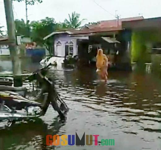 Ratusan Rumah Warga Sei Rampah Terendam Banjir