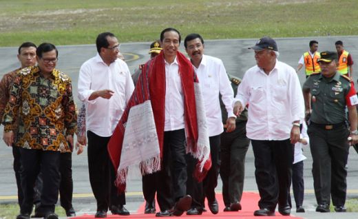 Jokowi Optimis Akhir Oktober Bandara Silangit Go Internasional