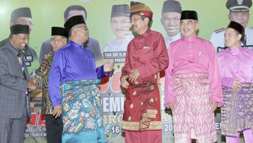 Tengku Erry Jamu Peserta Konferensi DMDI dan Jambore Pemuda Remaja Masjid ASEAN