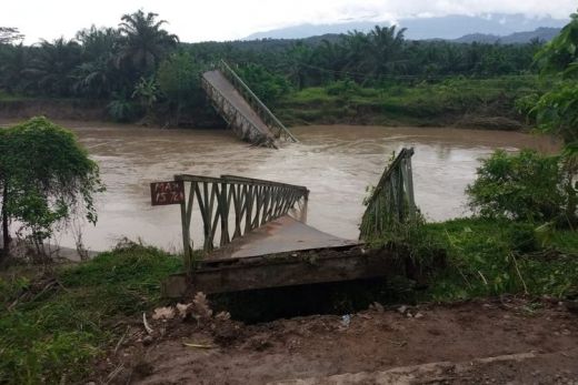 Banjir Aceh Rusakkan 11 Jembatan