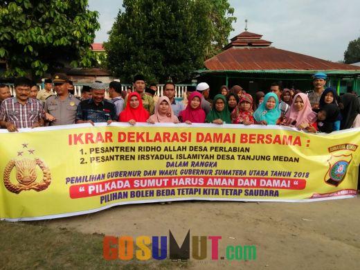 Polsek Kampung Rakyat dan Santri Deklarasi Pilkada Damai