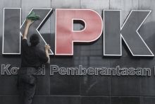 KPK Periksa Dua Mantan Anggota DPRD Sumut sebagai Tersangka