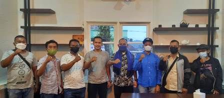 Silaturahmi dengan Wartawan, Ketua KNPI Padangsidimpuan: Pers Pilar ke-4 Demokrasi