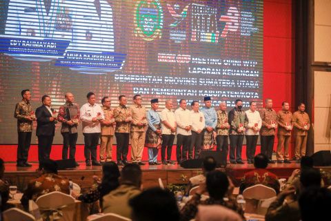 Pemko Medan Raih Anugerah Keterbukaan Informasi Publik