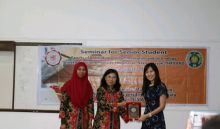 Dosen Magister Ilmu Pangan USU Berikan Kuliah di “Seminar for Senior Student” di Thailand