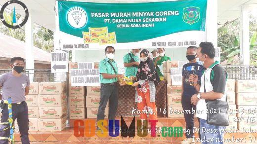 PT Damai Nusa Sekawan Kembali Gelar Pasar Murah Migor di Sejumlah Desa
