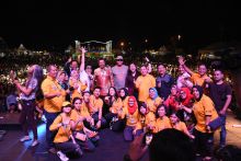 Tengku Erry Bersama Naif Meriahkan Konser FOS-9