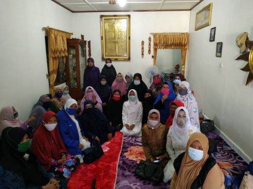 Kepada Istri Akhyar, Ibu-ibu Perwiritan Harapkan Program Guru Tahsin