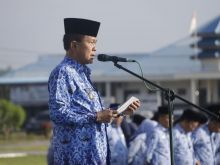 Hari Kesadaran Nasional Drs. Kholil Jufri. Ajak ASN Labusel Patuhi Aturan Lalulintas.