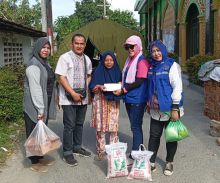 IKA SMEAN2/SMKN6 Medan Salurkan Donasi untuk Korban Kebakaran di Asrama TNI AD Glugur Hong