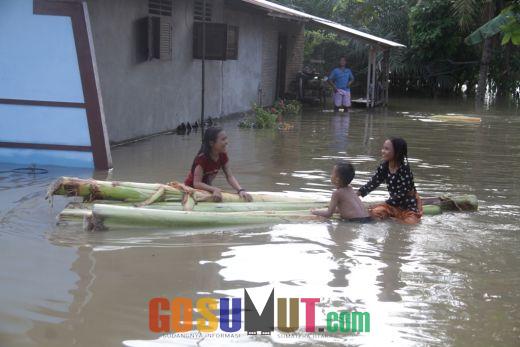 Seratusan Rumah di Sei Bamban Kebanjiran