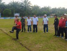 Buka Turnamen Sepak Bola, Plt Bupati Palas: Event Olahraga bisa Jadi Wadah Silaturahmi