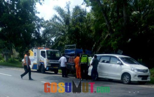 Mobil Derek Milik Tol Kualanamu Menyeruduk Dua Mobil Saat di Jalinsum Sergai