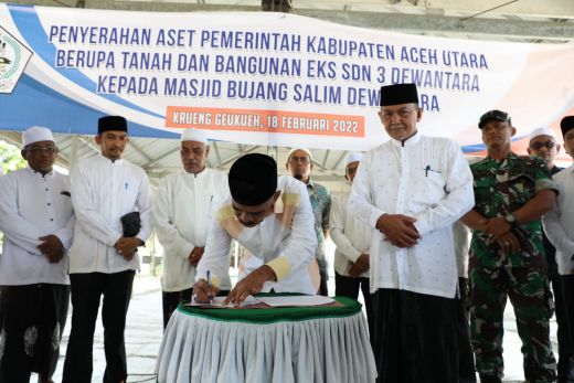 Pemkab Aceh Utara Hibah Sejumlah Aset untuk Pengembangan Masjid