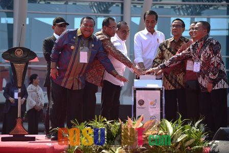 Gubsu Dampingi Presiden Jokowi Resmikan Pelabuhan Sambas Sibolga