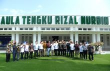 Bupati TSO Sakit, Gubernur Edy dan DPRD  Bahas Kondisi Padanglawas