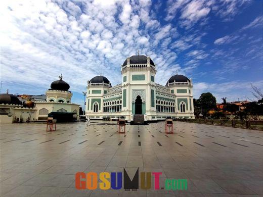 Masjid Raya Al-Mashun Medan Tetap Laksanakan Shalat Idul Adha