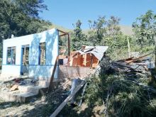Rumah Warga Desa Parsaoran Tamba Ditimpa Pohon, Anak 12 Tahun Luka 15 Jahitan
