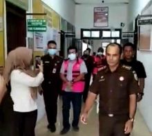 Diduga Korupsi Dana Covid-19, Kepala Bersama Bendahara Dinas Kesehatan Ditahan Kejari Padang Sidempuan