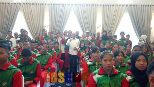 Gubsu Lepas Kontingen Sumut ke Popwil Sumatera 2018