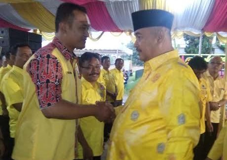 Ngogesa Sitepu Lantik Efendi Napitupulu Jadi Ketua DPD II Golkar Tobasa