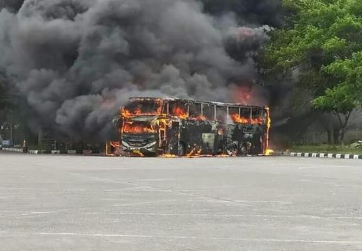 Dua Bus Sempati Star Terbakar di Terminal Banda Aceh